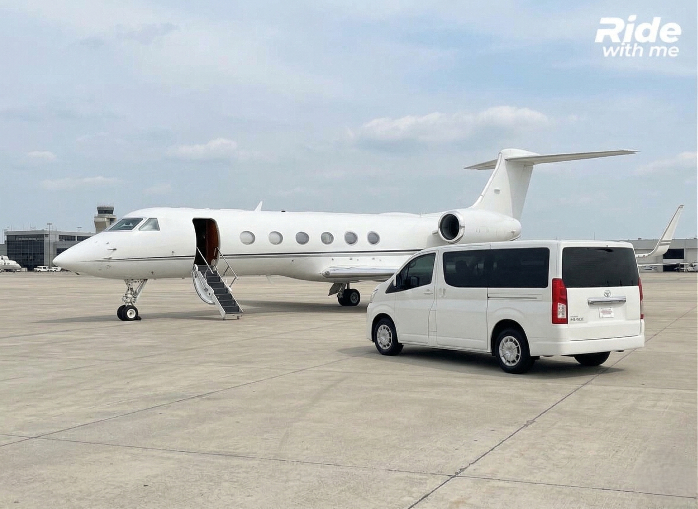 Toyota Hiace Commuter